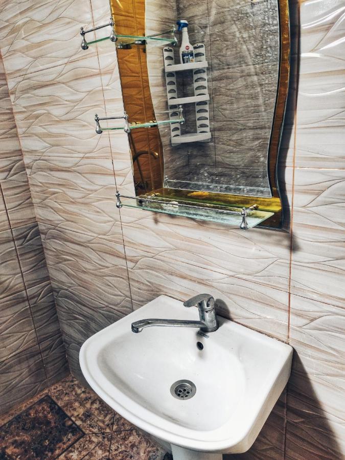 Guesthouse Ttt-1 Тбилиси Екстериор снимка