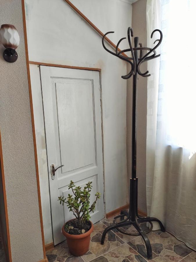 Guesthouse Ttt-1 Тбилиси Екстериор снимка